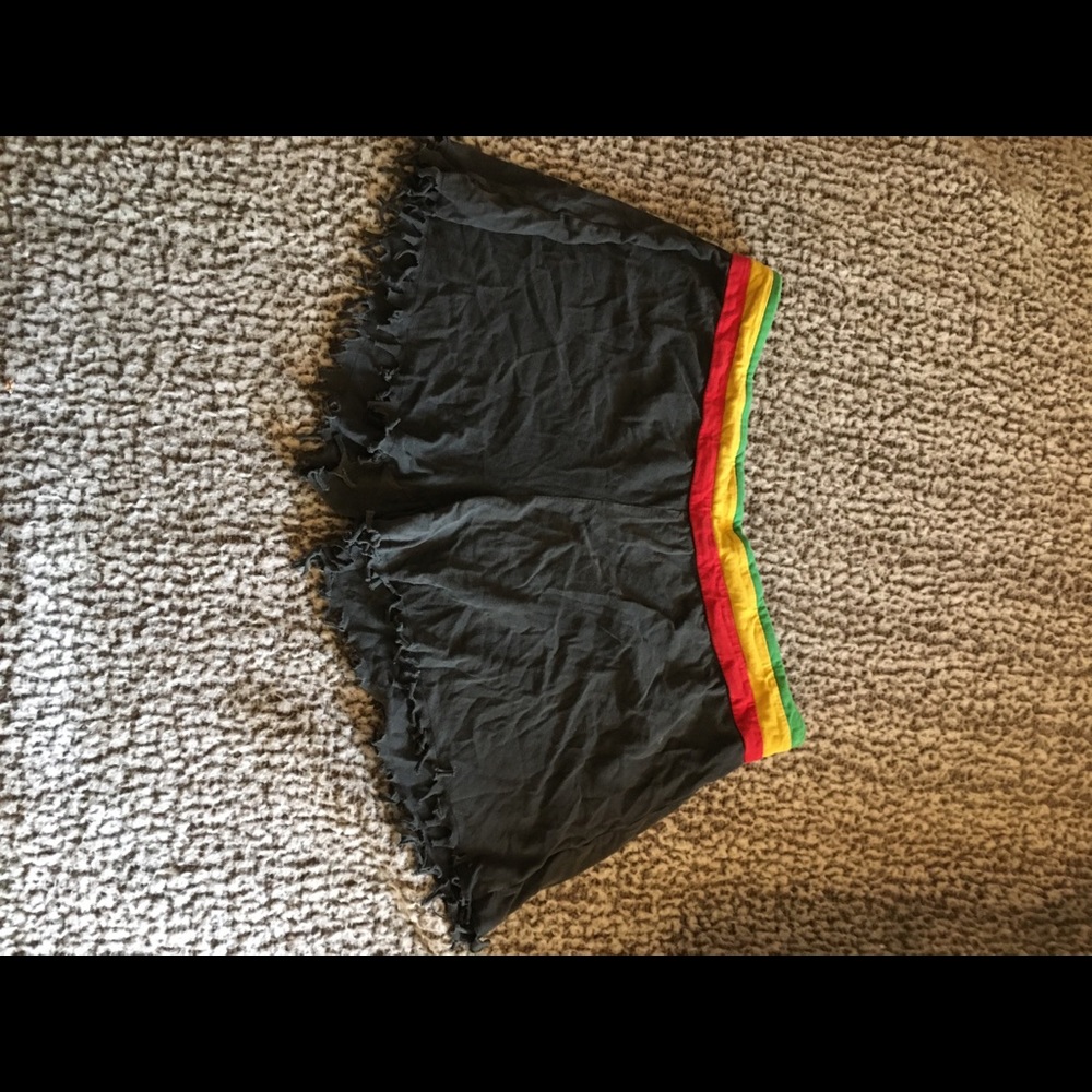 💚💛❤️Frayed Rasta cozy short shorts❤️💛💚